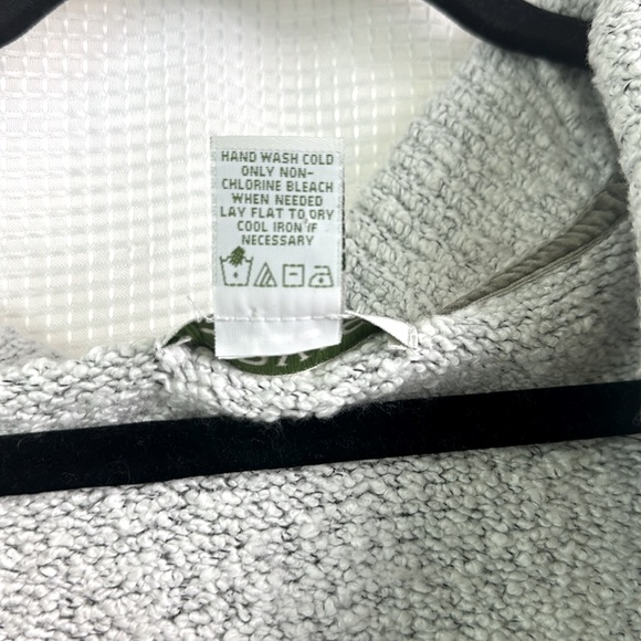 Orvis Gray Cowl Neck Sweater | Size Medium - Picture 3 of 15